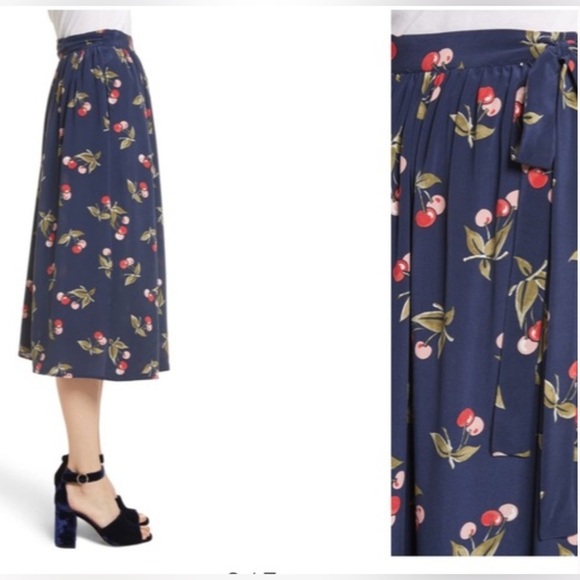 Joie Almudena 100% Silk Wrap Cherry Print Midi Skirt Size S - Picture 3 of 10